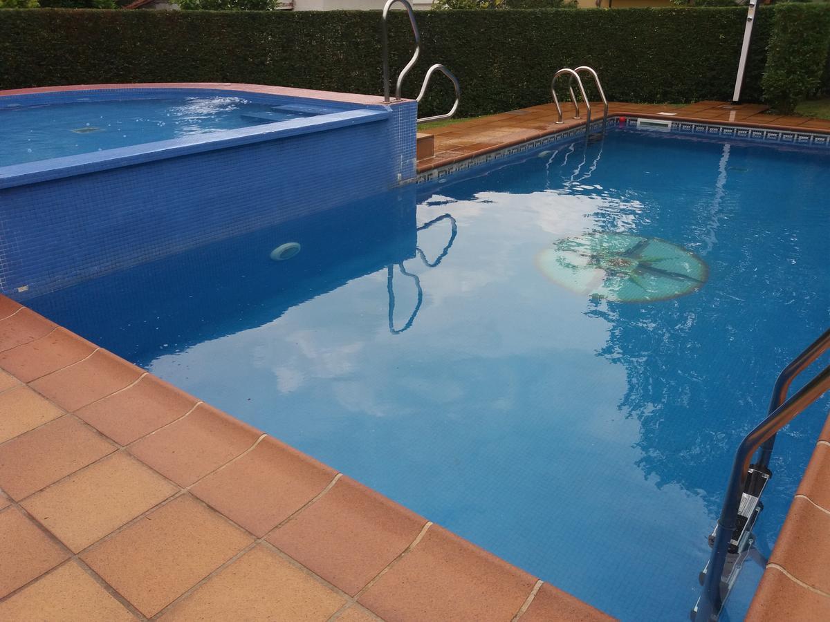 Apartamentos El Cazador San Vicente de Toranzo Exterior photo