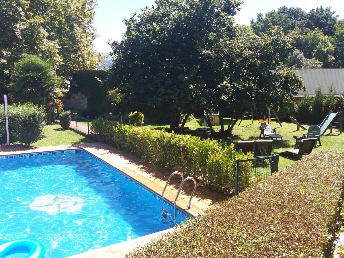 Apartamentos El Cazador San Vicente de Toranzo Exterior photo